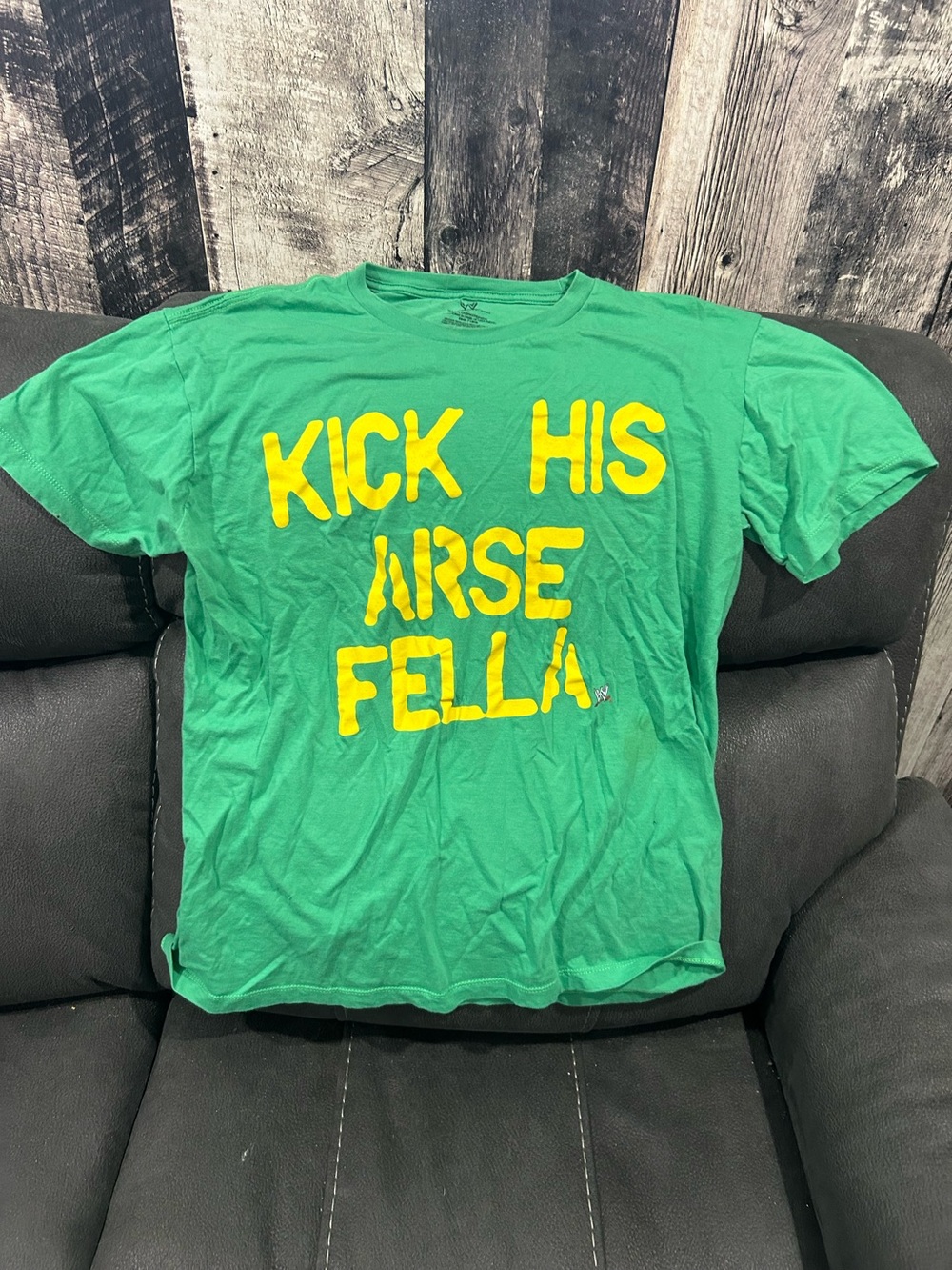 WWE Sheamus t shirt - men’s Large!